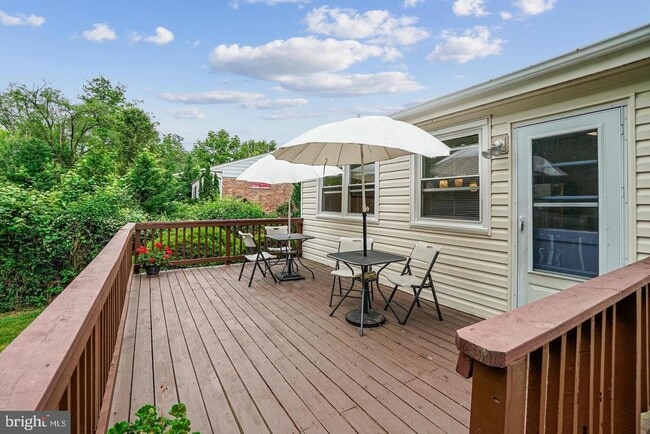 Building Photo - 11806 Seven Locks Rd