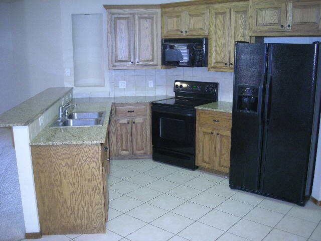 Building Photo - 809 SW 38th St