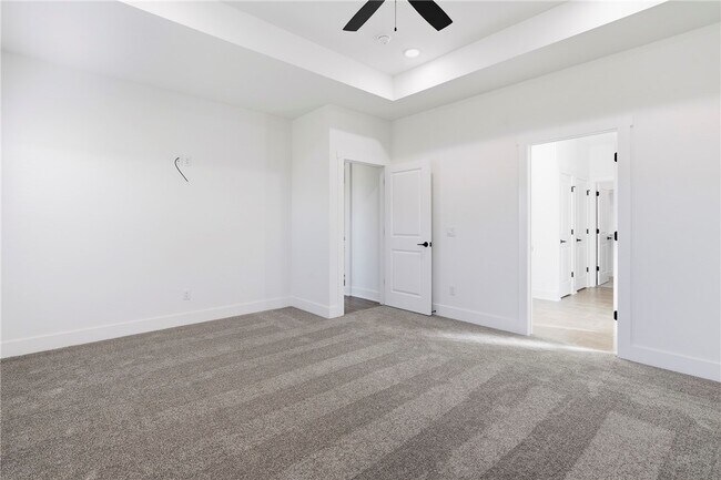 Building Photo - 87 N Banner Ave