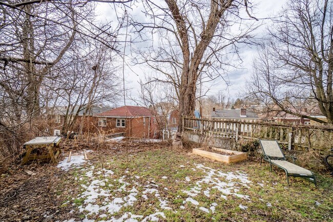 Building Photo - 2230 Tilbury Ave