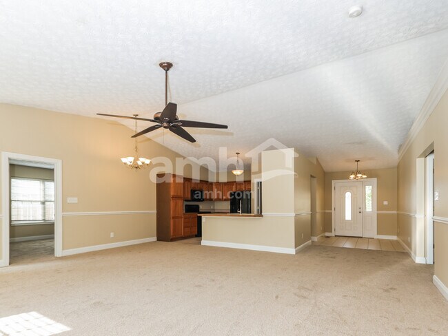 Building Photo - 6552 Greeley Ave