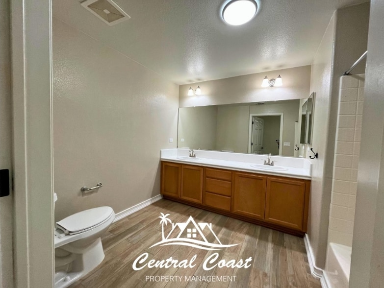 Building Photo - 0 Sunrise Dr