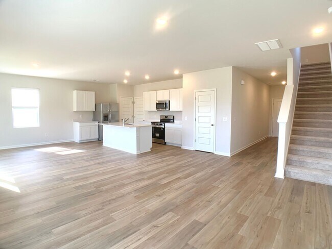 Building Photo - 821 Moray Ln