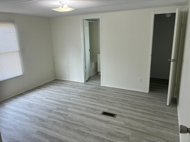 Building Photo - 1220 Clearwater Springs Rd
