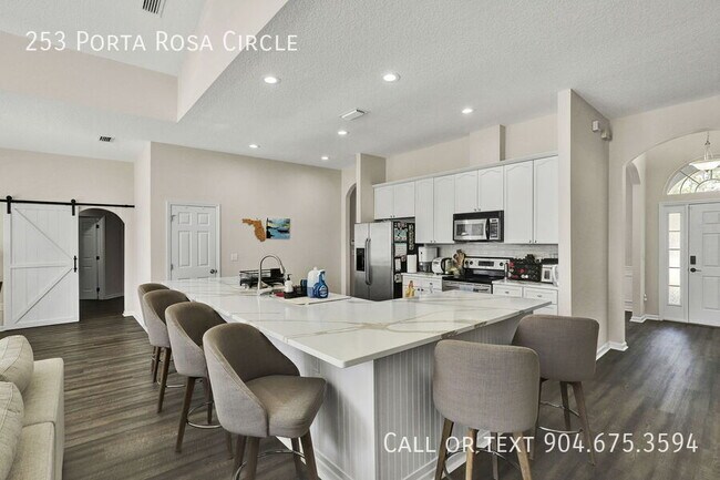 Building Photo - 253 Porta Rosa Circle