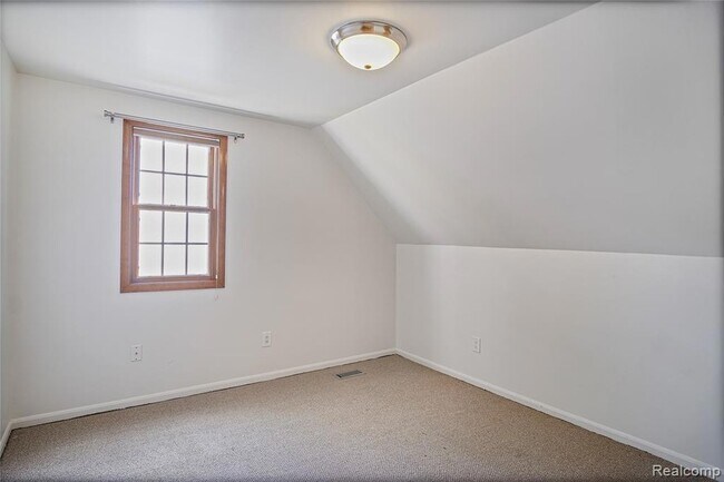 Building Photo - 1777 Fairway Dr