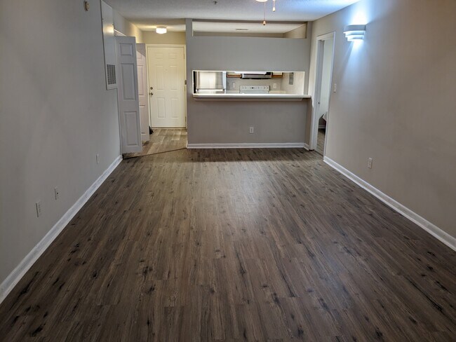 Building Photo - 1241 University Ct