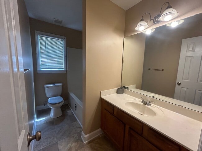 Building Photo - PERR319