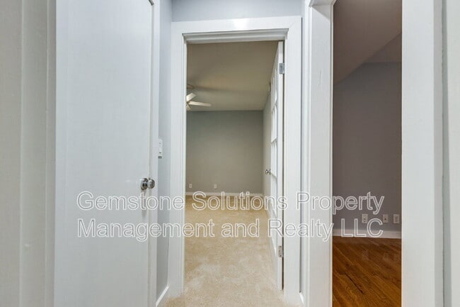 Building Photo - 1011 Murfreesboro Rd