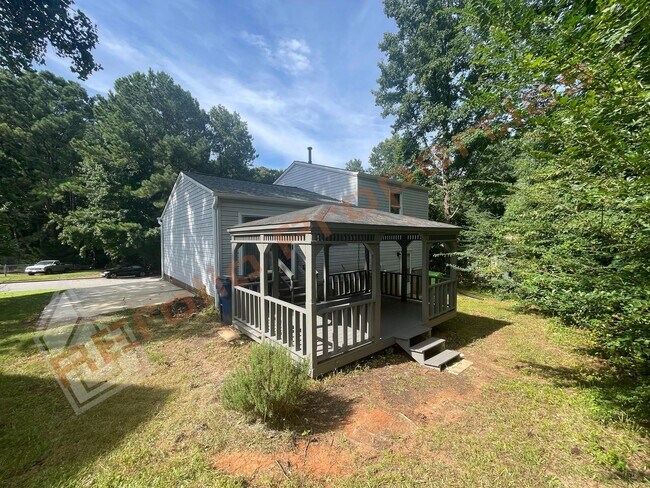 Building Photo - Wonderful Carpet-Free 3-Bedroom, 3-Bath Single-Family Home with Backyard Gazebo in a Quiet Cul-de...