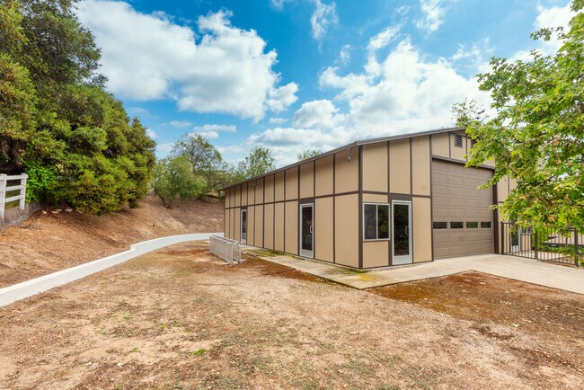 Building Photo - 28051 Balkins Dr