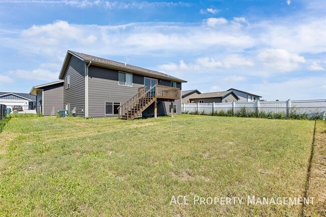 Building Photo - 656 Boswell Blvd