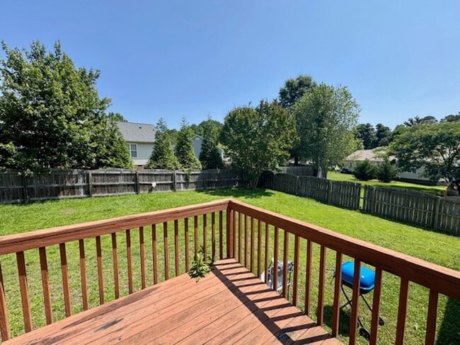 Building Photo - Open House 6/6 at 4 PM!
