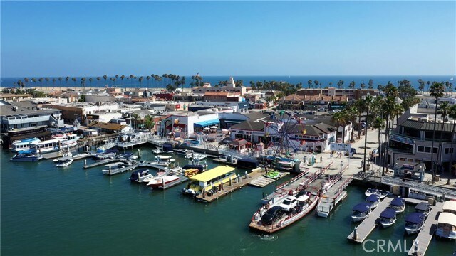 Building Photo - 112 E Balboa Blvd