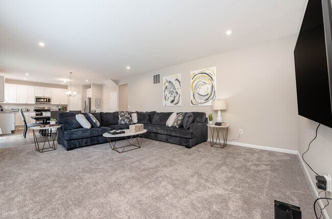 Building Photo - Fully furnished brand new construction. Luxury in HOA with pool