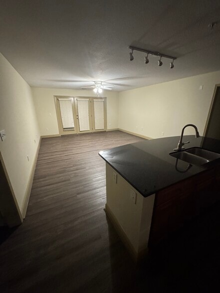 Building Photo - 1711 Muscovy Way