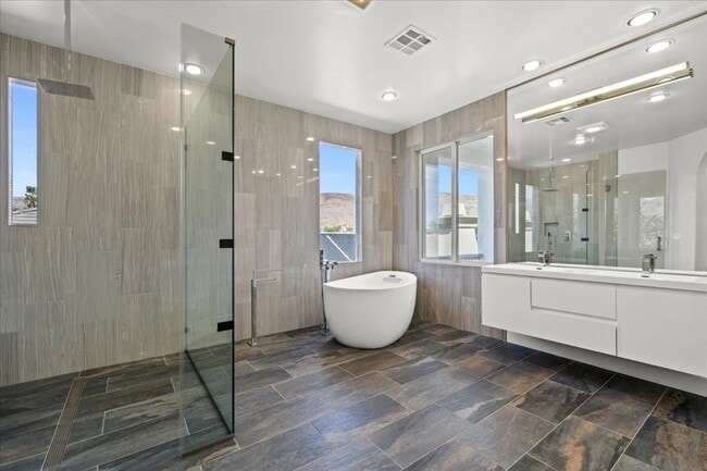 Building Photo - 3043 Red Springs Dr