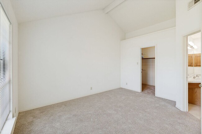 Building Photo - 7803 Forest Ranch