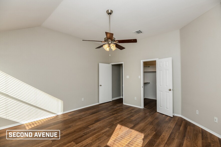 Building Photo - 1304 Sierra Blanca Dr
