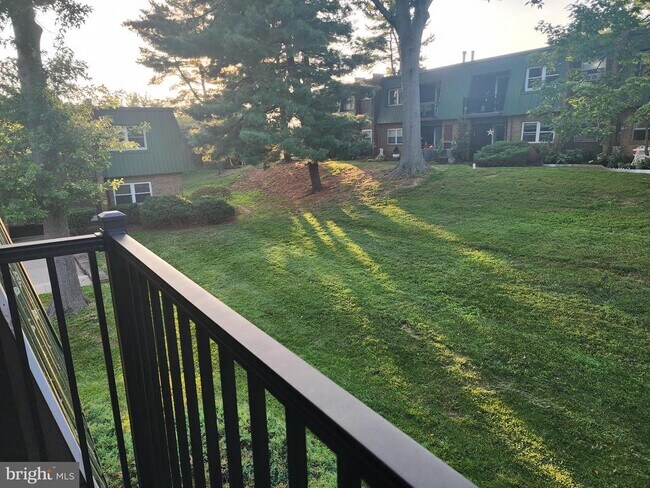 Building Photo - 132 Meadowview Ln
