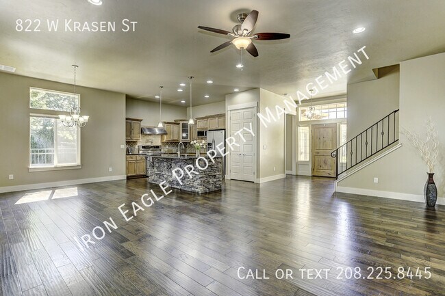 Building Photo - 822 W Krasen St