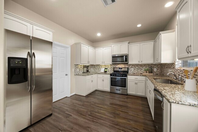 Building Photo - 17414 Aldenwilds Ln