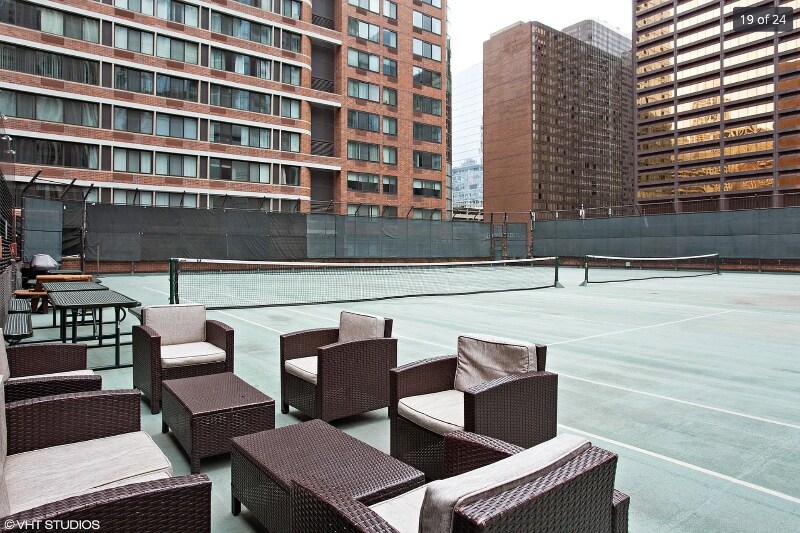 Building Photo - 211 E Ohio St