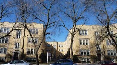 Building Photo - 5058.5 N Wolcott Ave