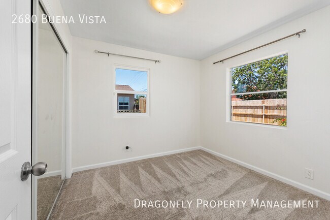 Building Photo - 2680 Buena Vista Ave