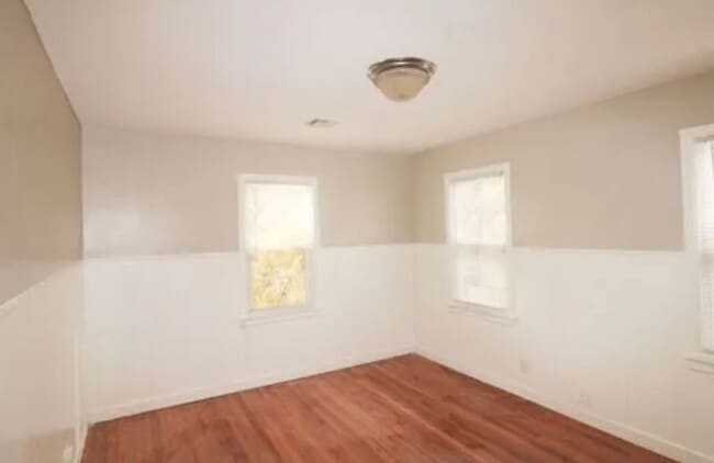 Building Photo - Omicron - 3320-3322 (KC*)