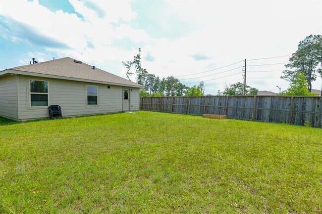 Building Photo - 2909 Mallorca Dr
