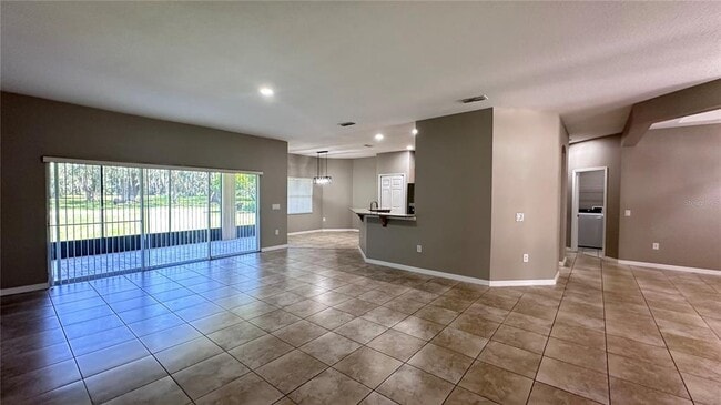 Building Photo - 3545 Sunset Isles Blvd