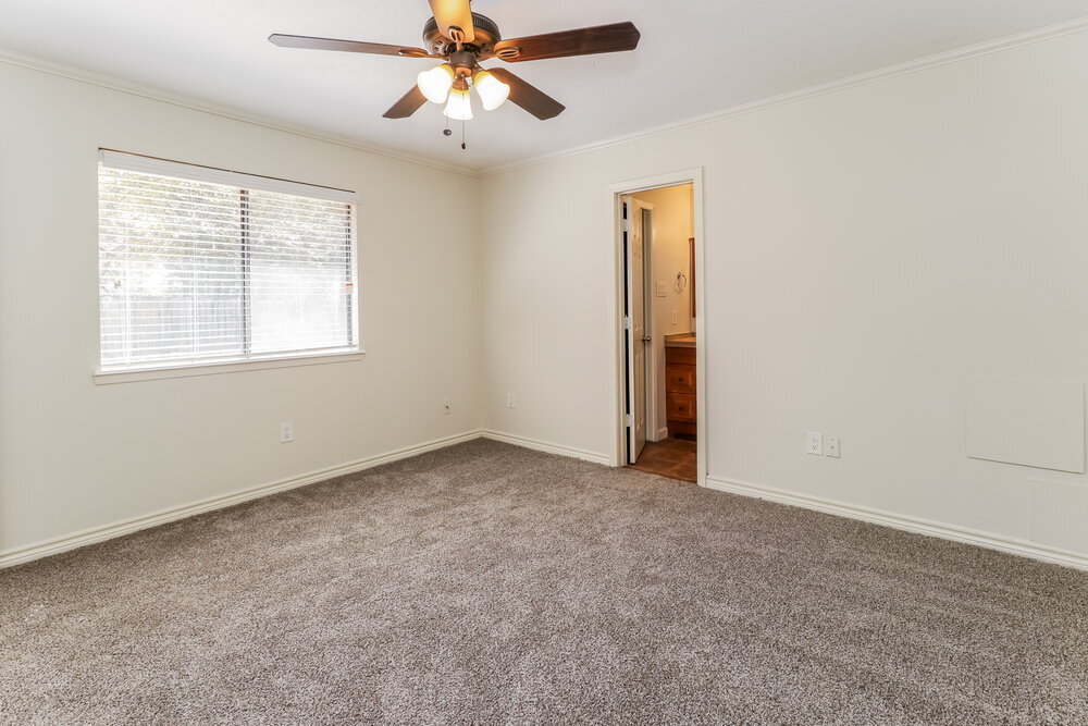 Building Photo - 84 Fallshire Dr