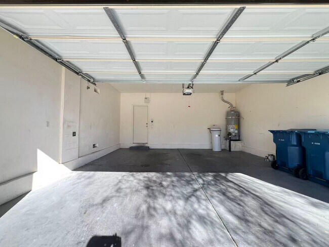 Building Photo - 9044 Partridge Hill St