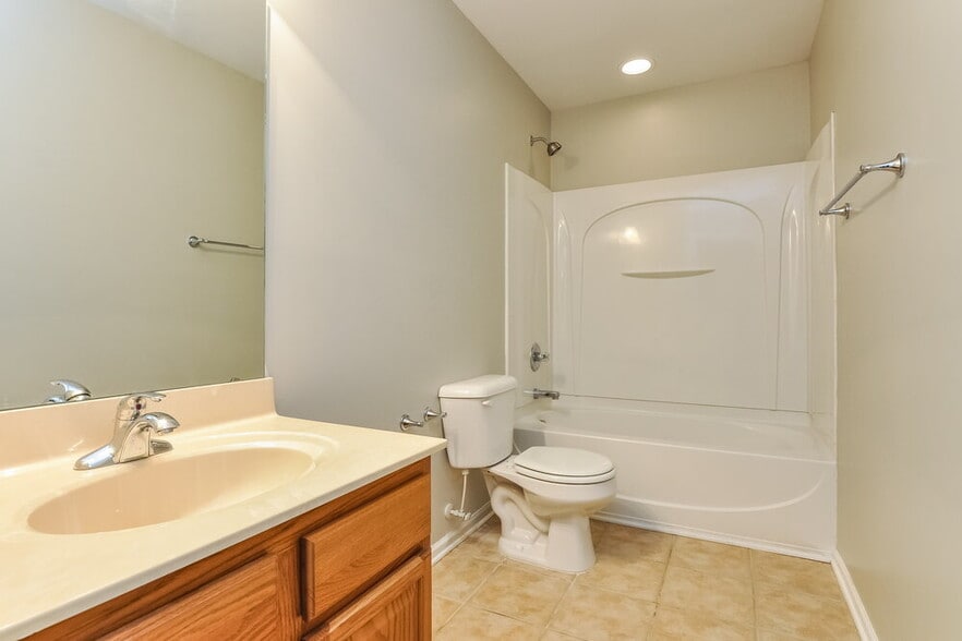 Building Photo - 6539 Guard Hill Dr