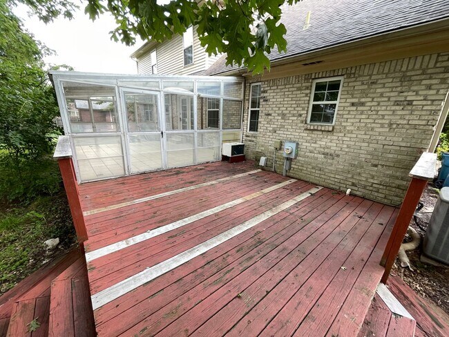 Building Photo - 3914 Stone Hollow Dr