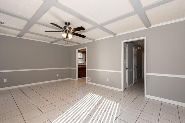 Building Photo - 2769 New S Dr