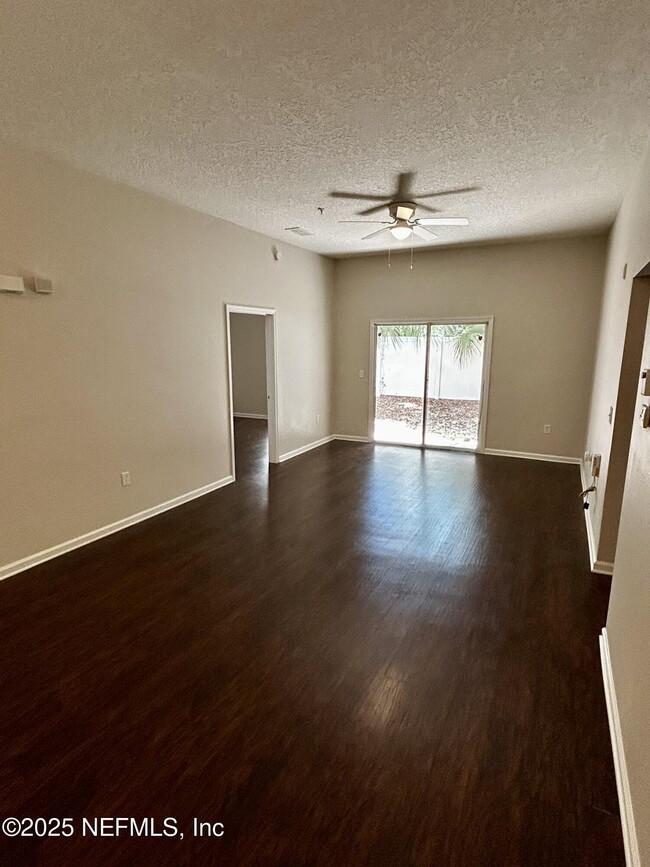 Building Photo - 6788 Manotak Oaks Dr