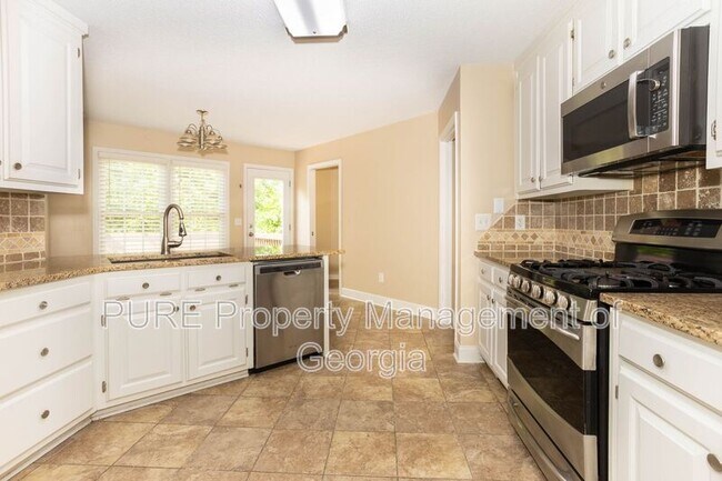 Building Photo - 2443 Doubletree Dr NW