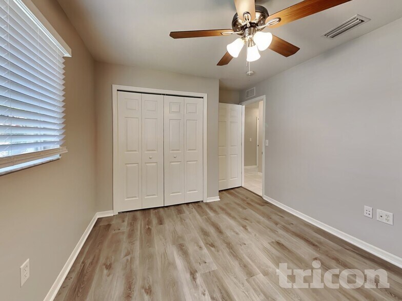 Building Photo - 2707 95th St E