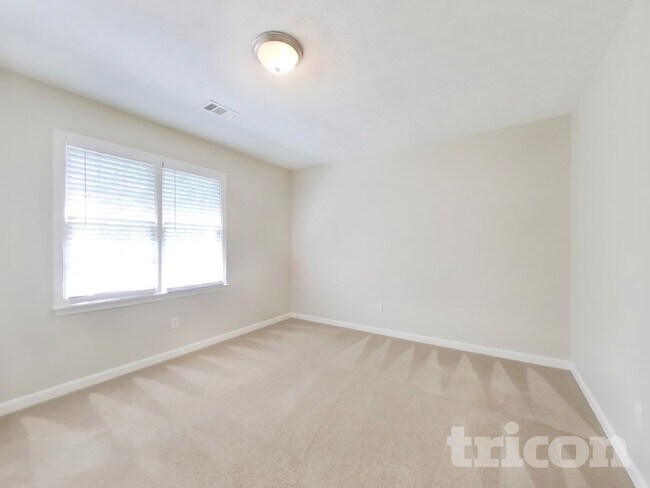 Building Photo - 220 Stevenson Trail