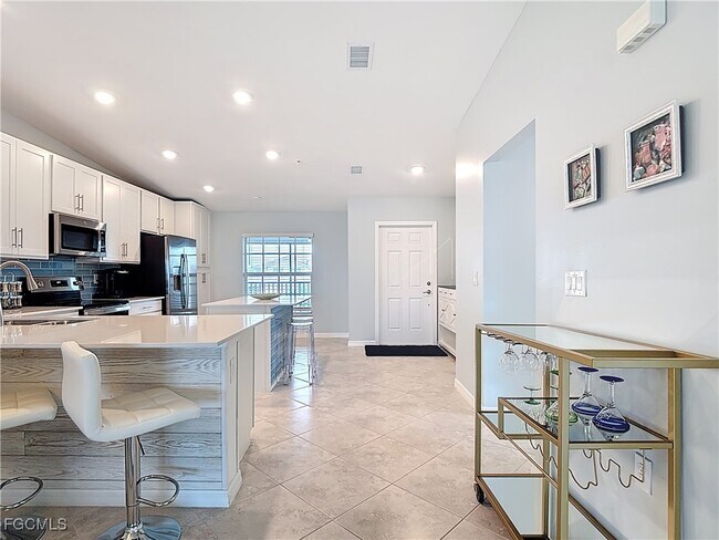 Building Photo - 15960 Grassland Ln