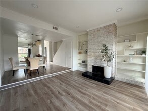 Building Photo - 7700 Creekbend Dr