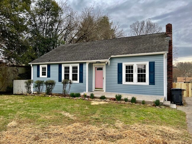 Building Photo - 3232 Fairmont Blvd