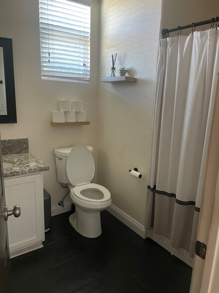 Building Photo - 20 Ponte Russo