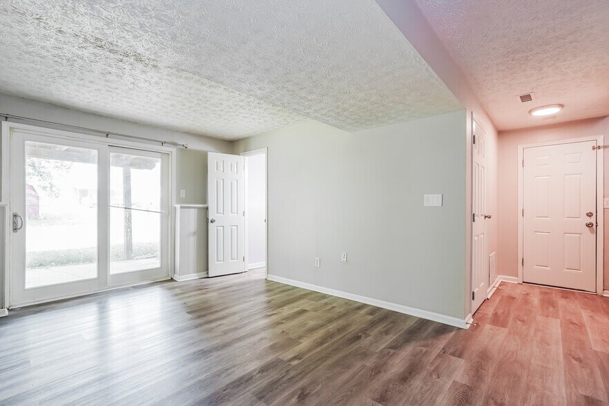 Building Photo - 6978 Britwell Ln