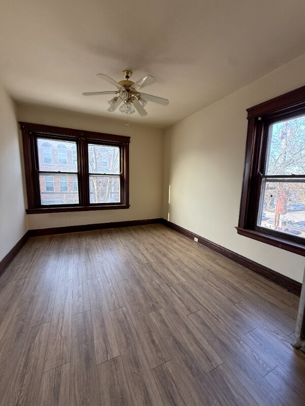 Building Photo - 329 Taylor Ave