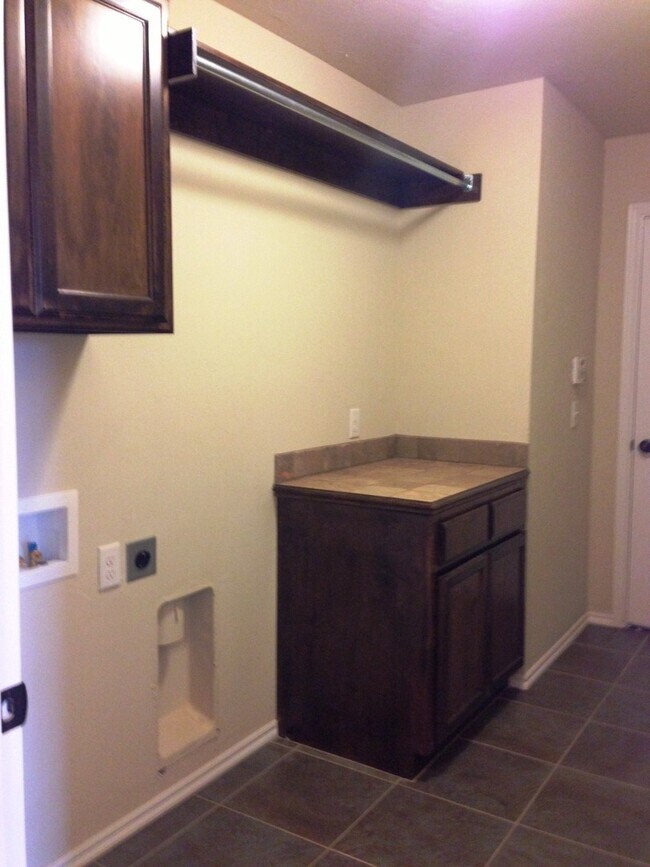 Building Photo - 3 Bedroom home in Deer Creek ISD - Montagu...