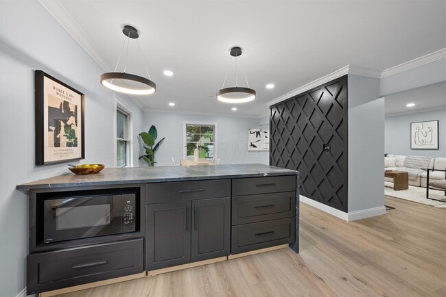 Building Photo - 2583 Wexford Rd