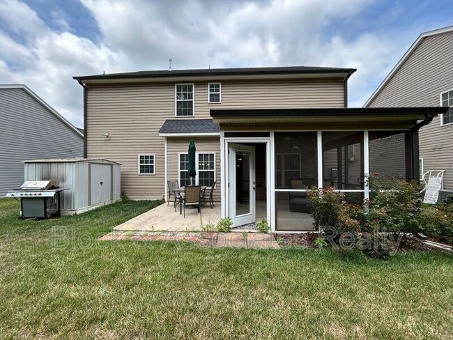 Building Photo - 1464 Land Grv Dr